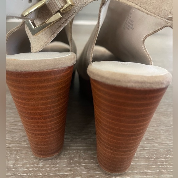 Kenneth Cole Wedges - Picture 7 of 7